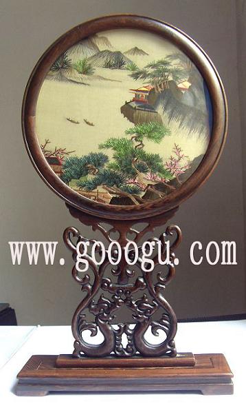 山水桌面臺(tái)屏,手工刺繡臺(tái)屏,雞翅木架雙面繡